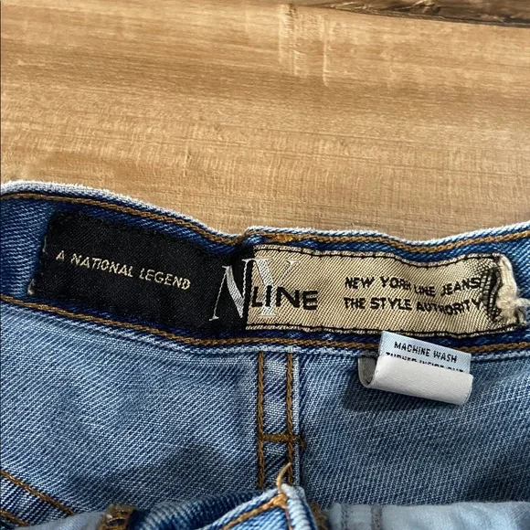 Classic High-Waist Blue Denim Shorts - Picture 3 of 12